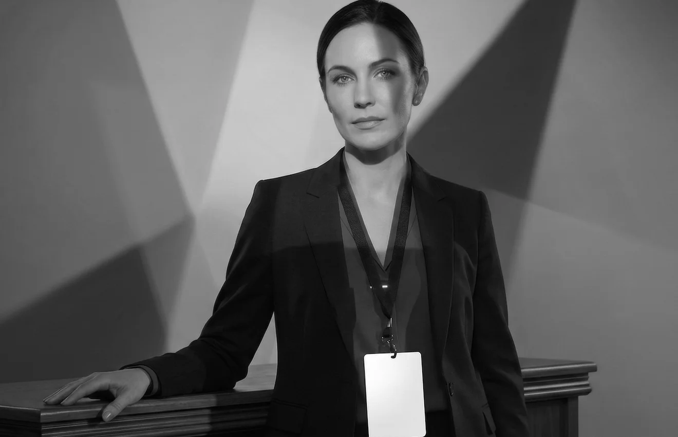 Participante professionnelle portant un badge d'accès généré par Eventozor